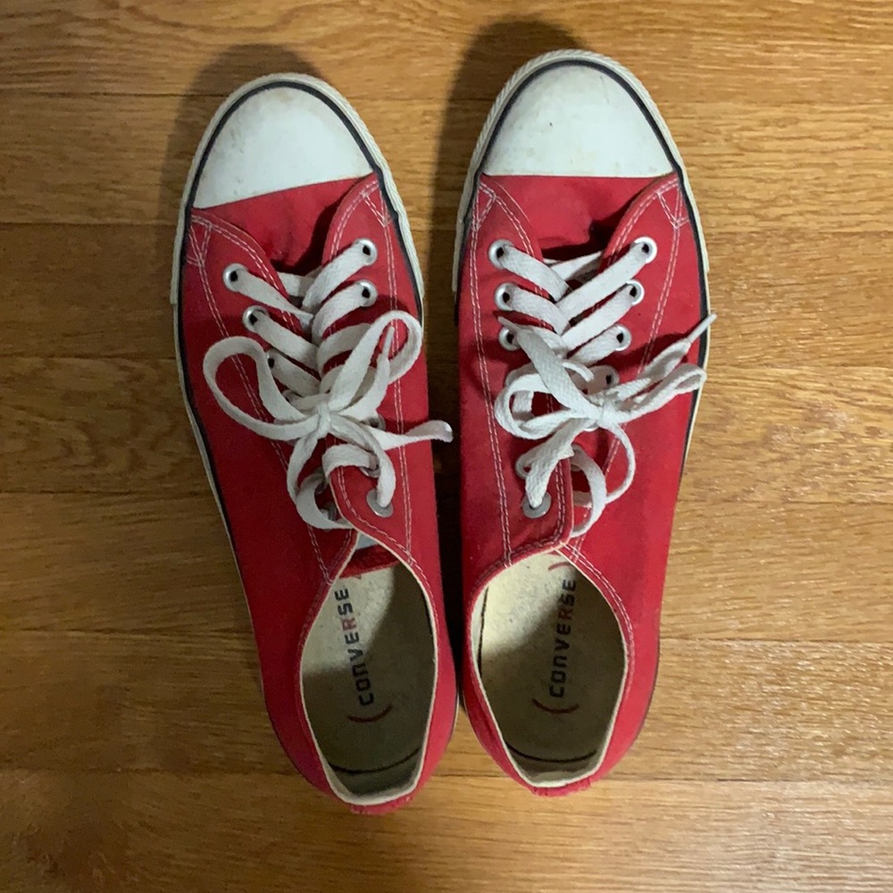 Converse Men’s 9 Women’s 11